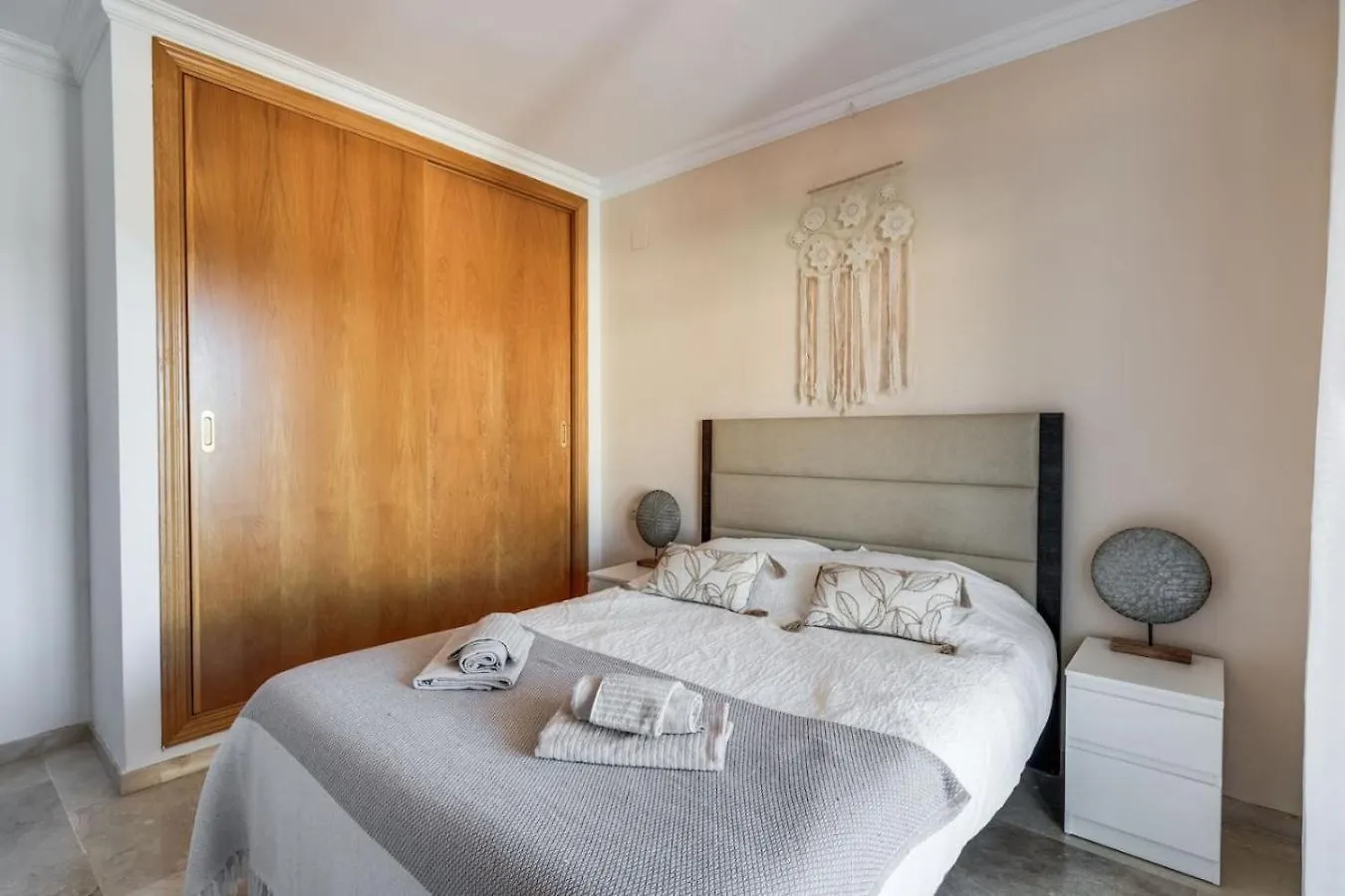 Zonnig Appartement Met Heerlijk Terras In Mijas