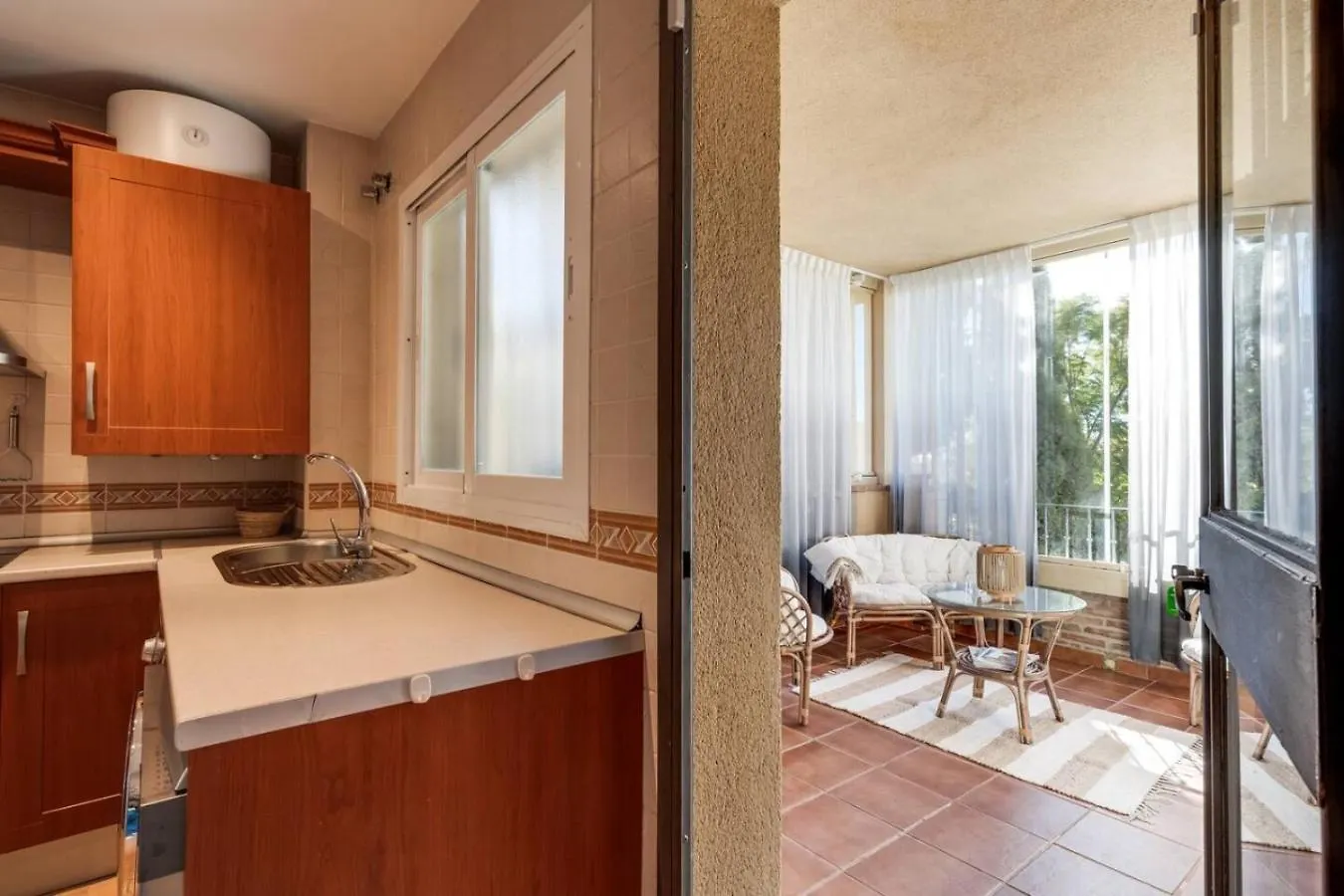 Zonnig Appartement Met Heerlijk Terras In Mijas Apartmán