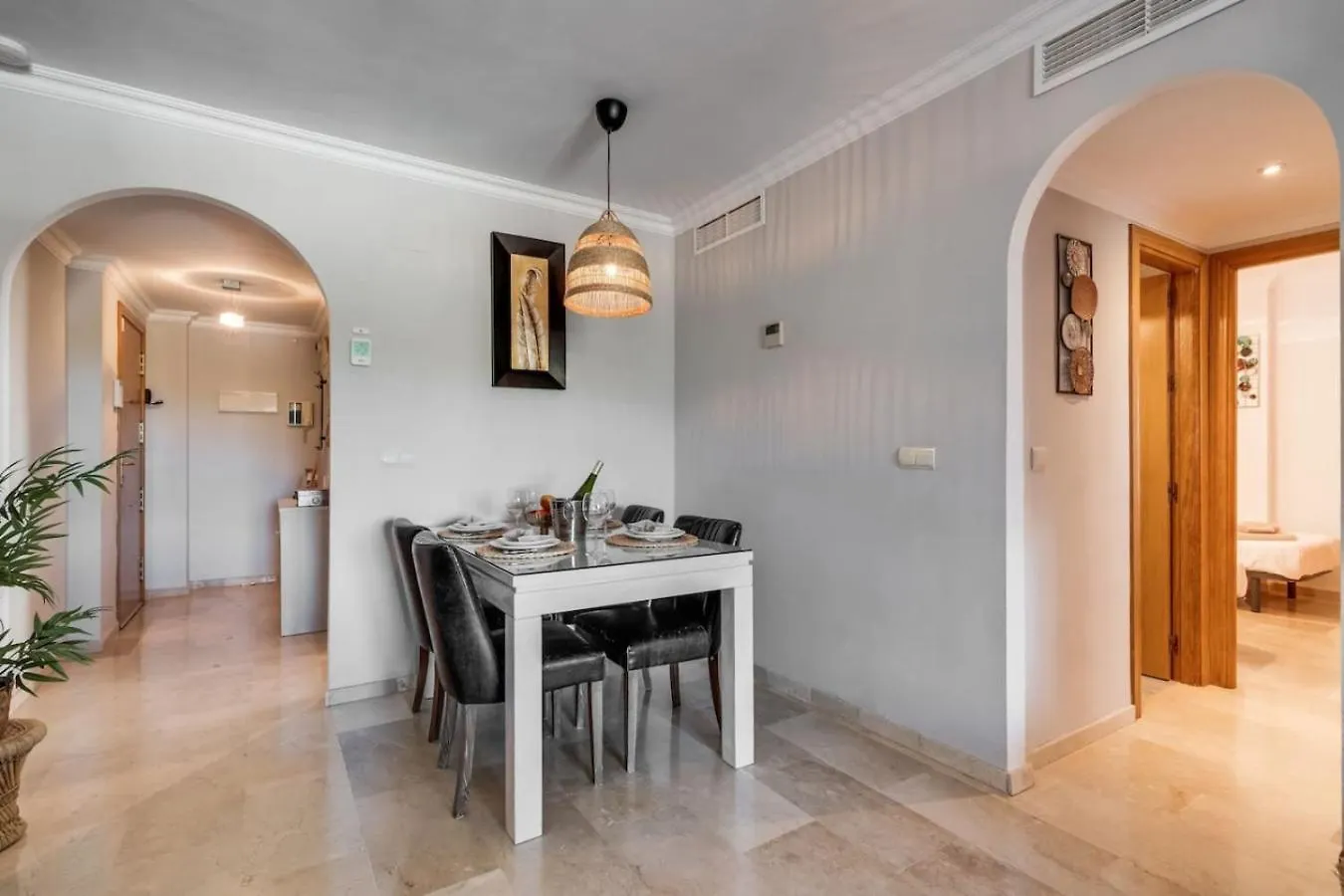 Zonnig Appartement Met Heerlijk Terras In Mijas 0*,