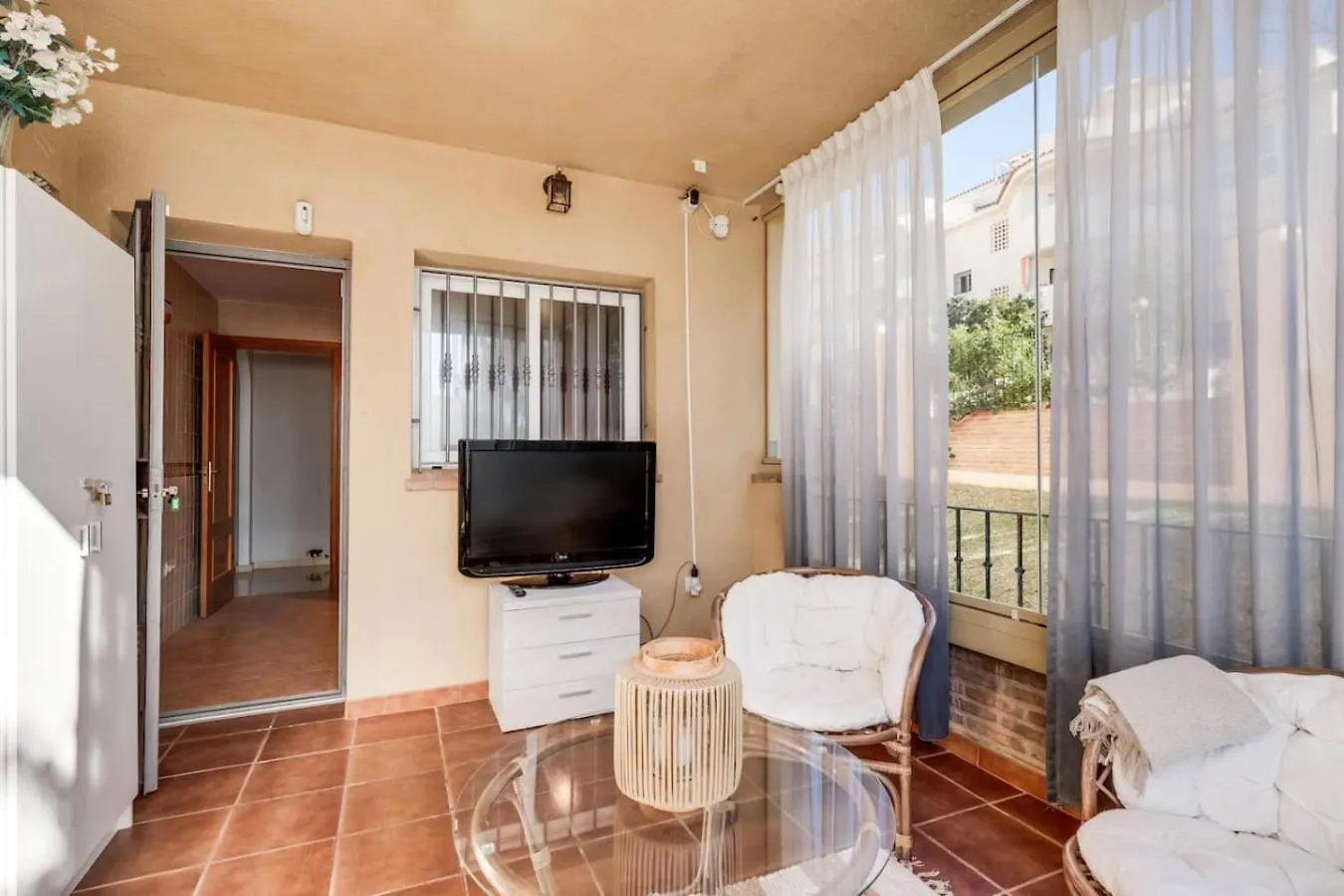 Apartment Zonnig Appartement Met Heerlijk Terras In Mijas